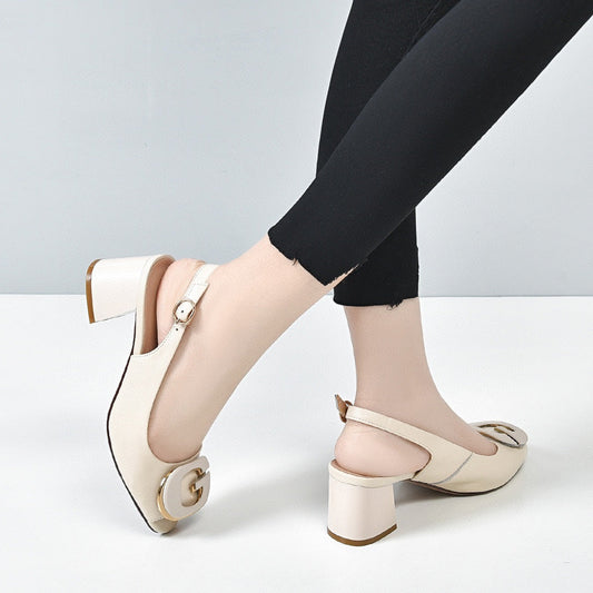 Sandálias de salto grosso para conforto e elegância na primavera